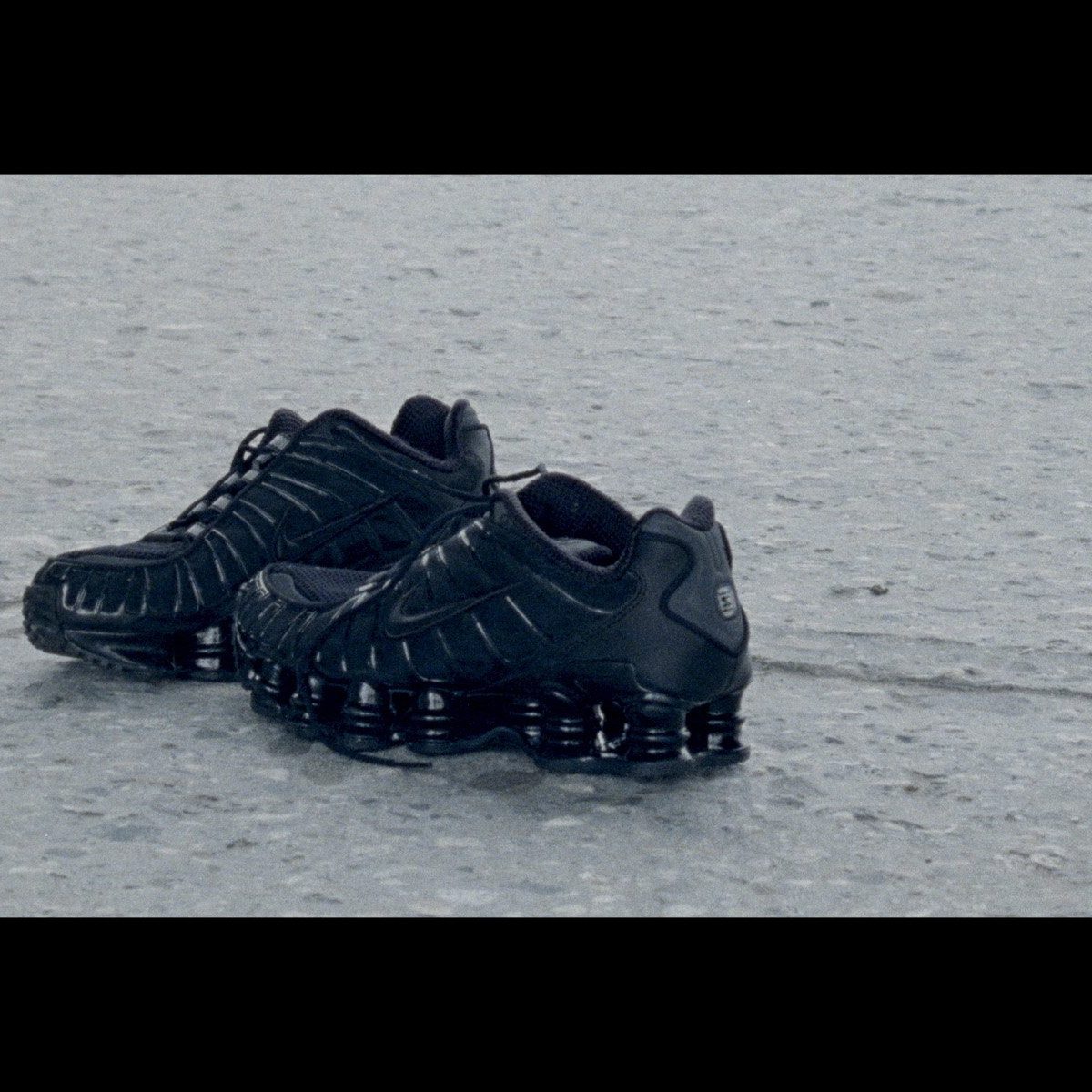 SVD X NIKE SHOX TL